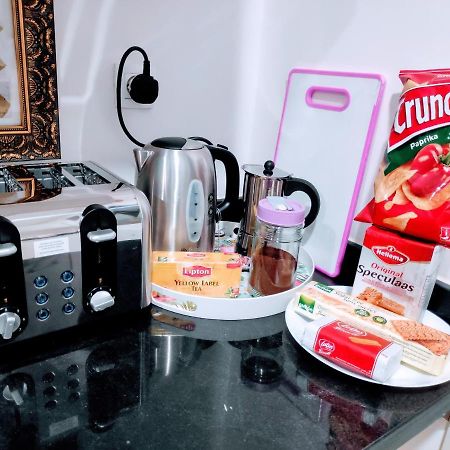 La Marina Luxury Apartment Fully Furnished Free Wifi, High Standard Residence, Amazing Prime Location Close To Restaurants, Transport, Beach And Bouregreg River Salé Extérieur photo