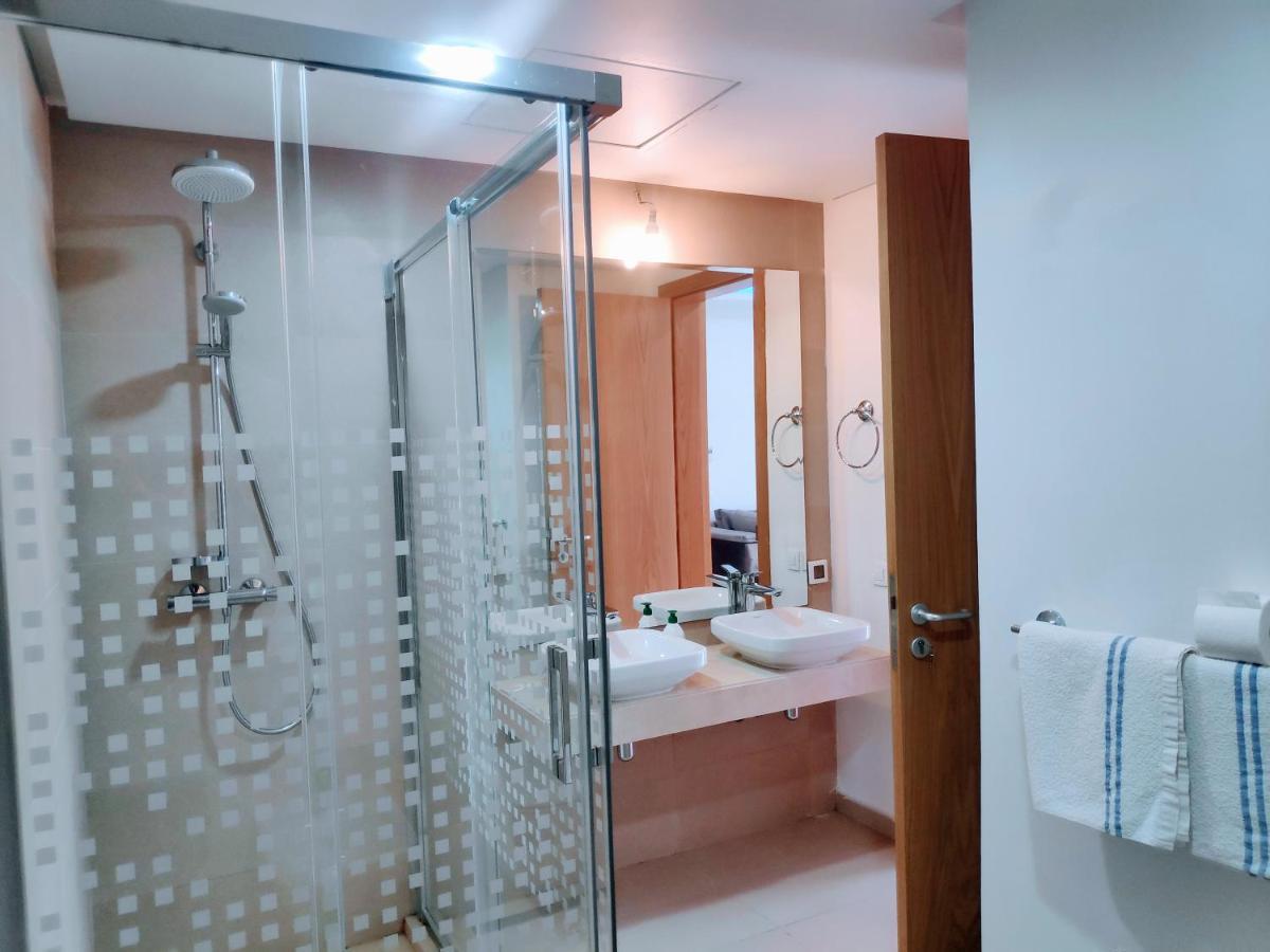 La Marina Luxury Apartment Fully Furnished Free Wifi, High Standard Residence, Amazing Prime Location Close To Restaurants, Transport, Beach And Bouregreg River Salé Extérieur photo