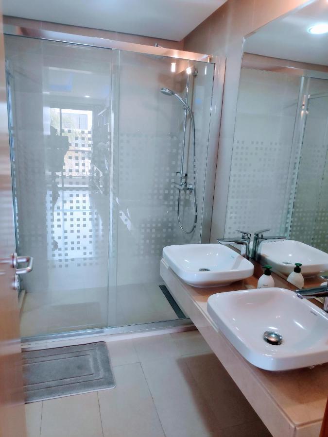 La Marina Luxury Apartment Fully Furnished Free Wifi, High Standard Residence, Amazing Prime Location Close To Restaurants, Transport, Beach And Bouregreg River Salé Extérieur photo