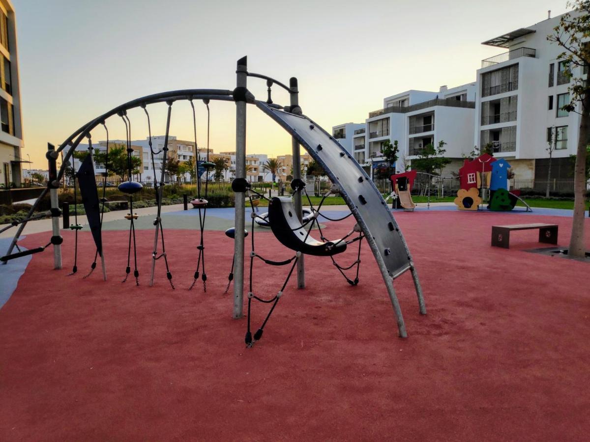 La Marina Luxury Apartment Fully Furnished Free Wifi, High Standard Residence, Amazing Prime Location Close To Restaurants, Transport, Beach And Bouregreg River Salé Extérieur photo